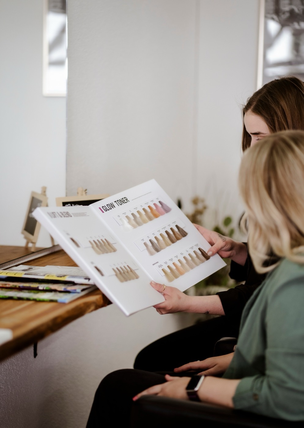Beratung und Coloration im Atelier